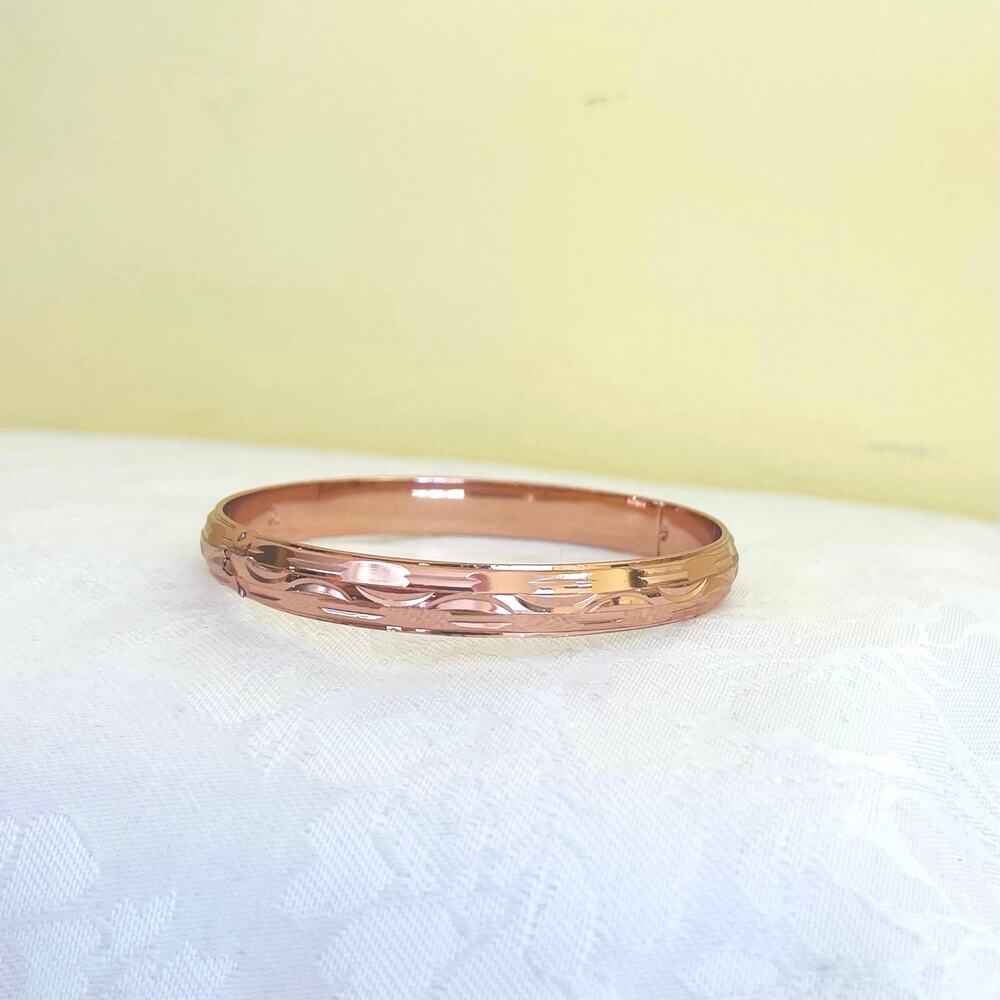 Bracelet Bangle Vtg Rose Copper Pink Carved Concave Hinged Closure Metalwork